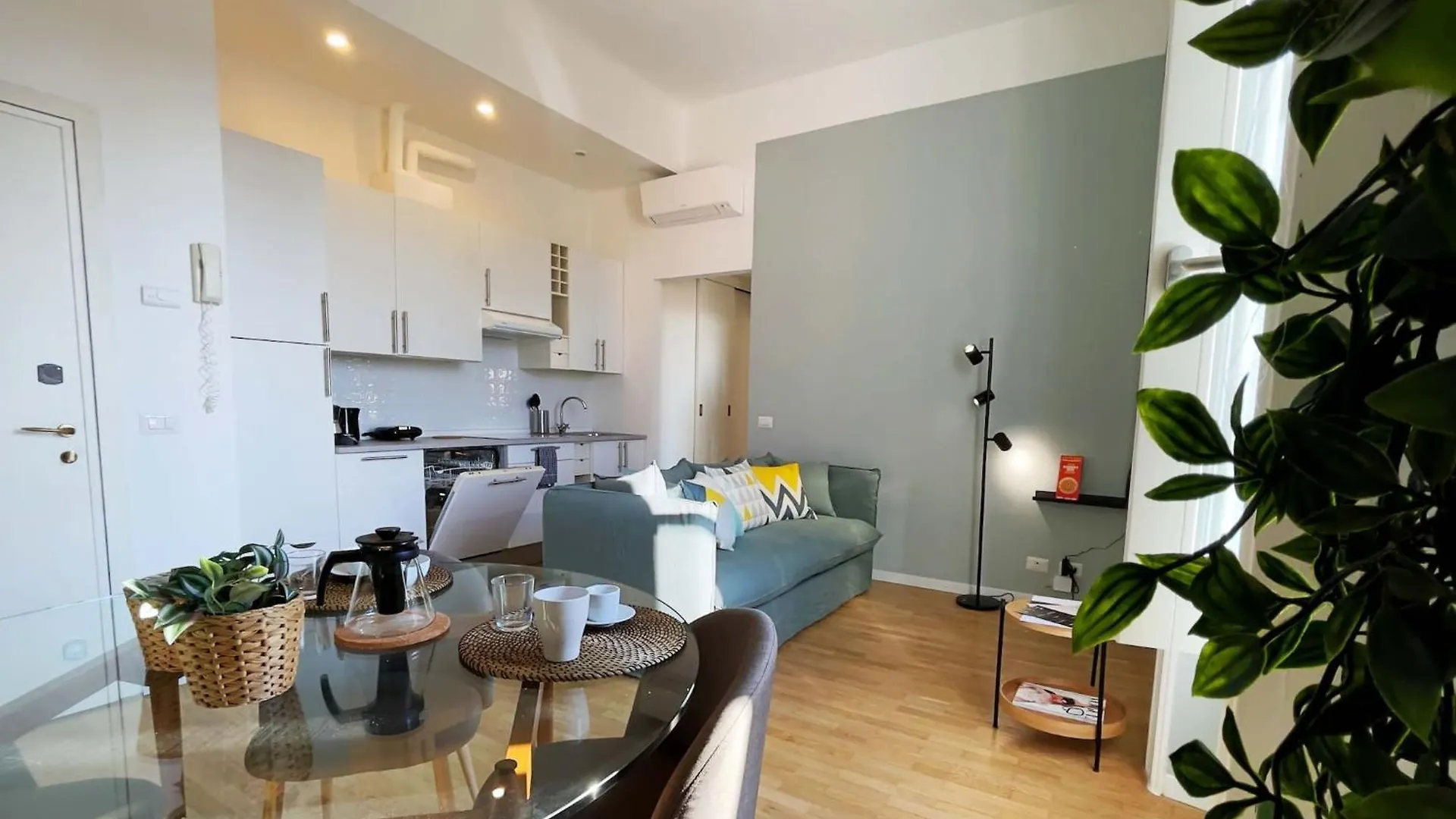 Lovely Apartments In The Hearth Of Brera By Rentopolis Milano İtalya