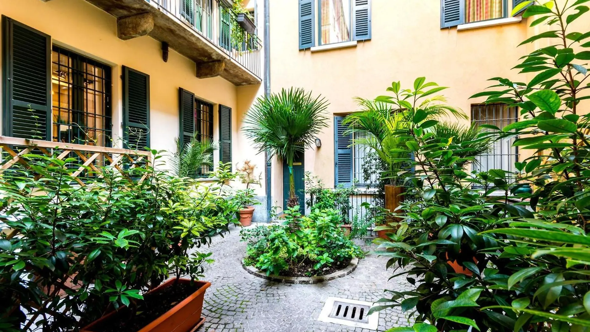 Lovely Apartments In The Hearth Of Brera By Rentopolis Milano