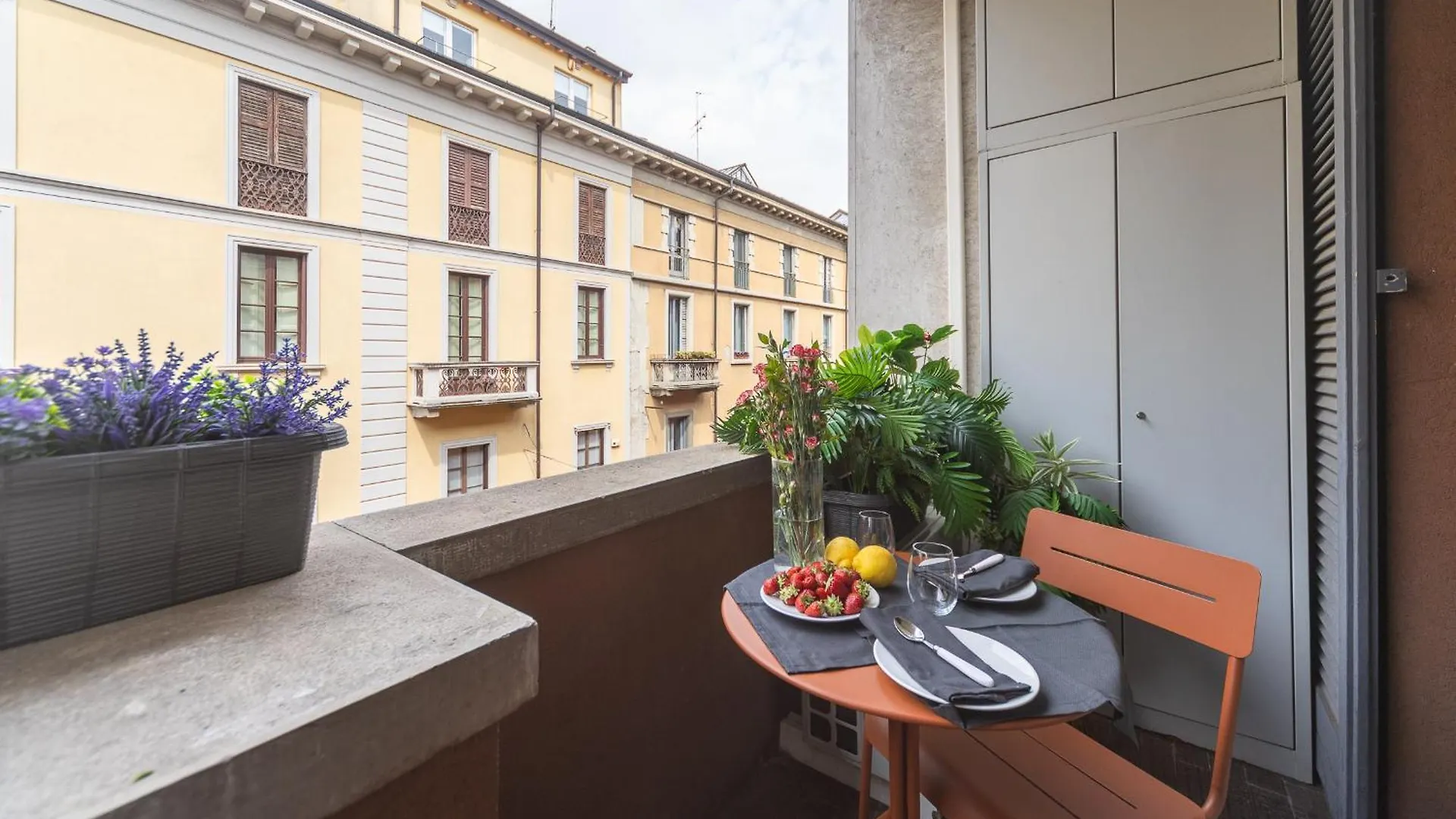 Lovely Apartments In The Hearth Of Brera By Rentopolis Milano