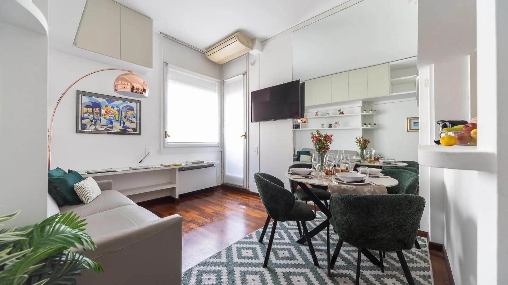 Lovely Apartments In The Hearth Of Brera By Rentopolis Milano
